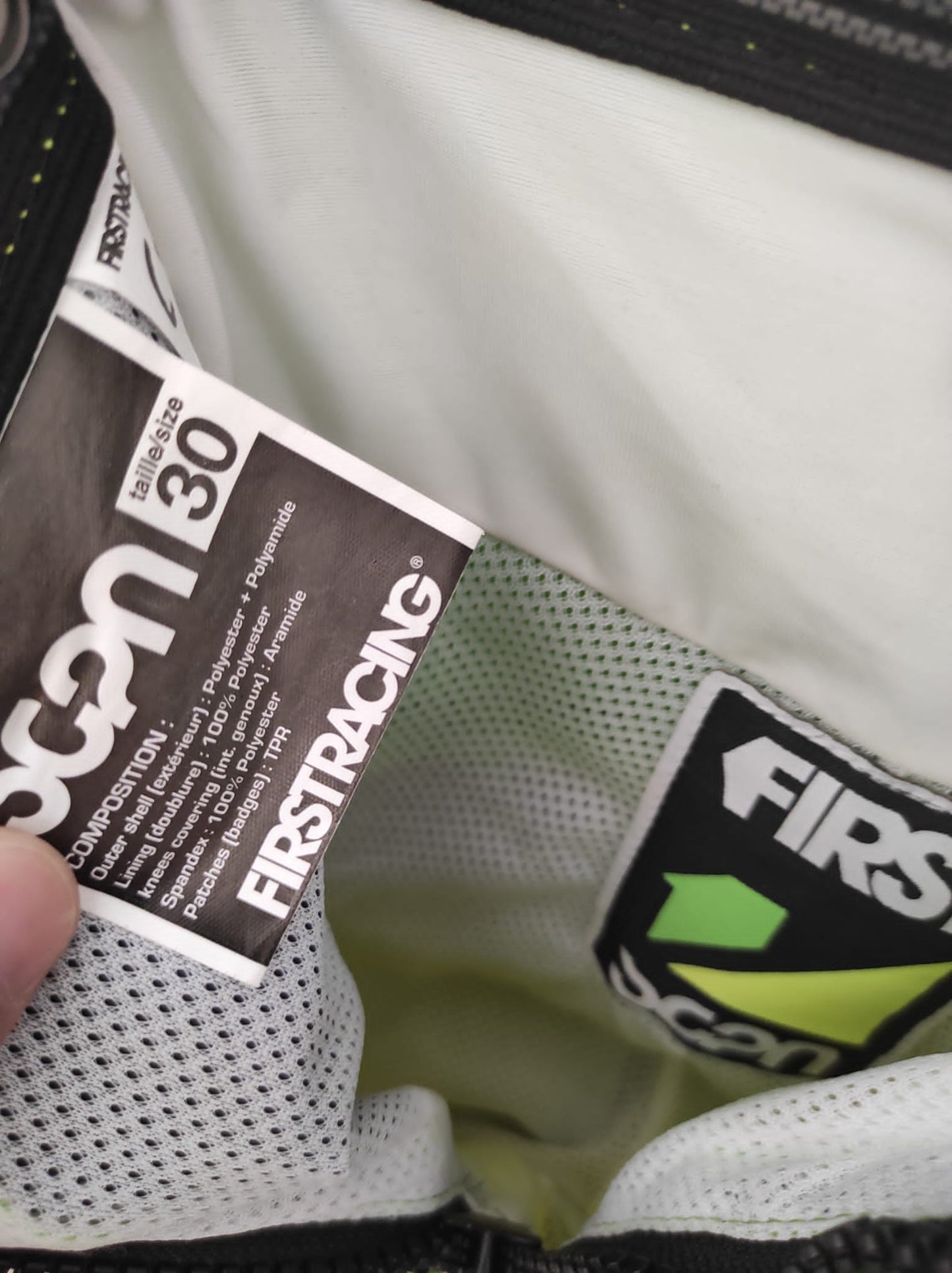 Pantalones first racing