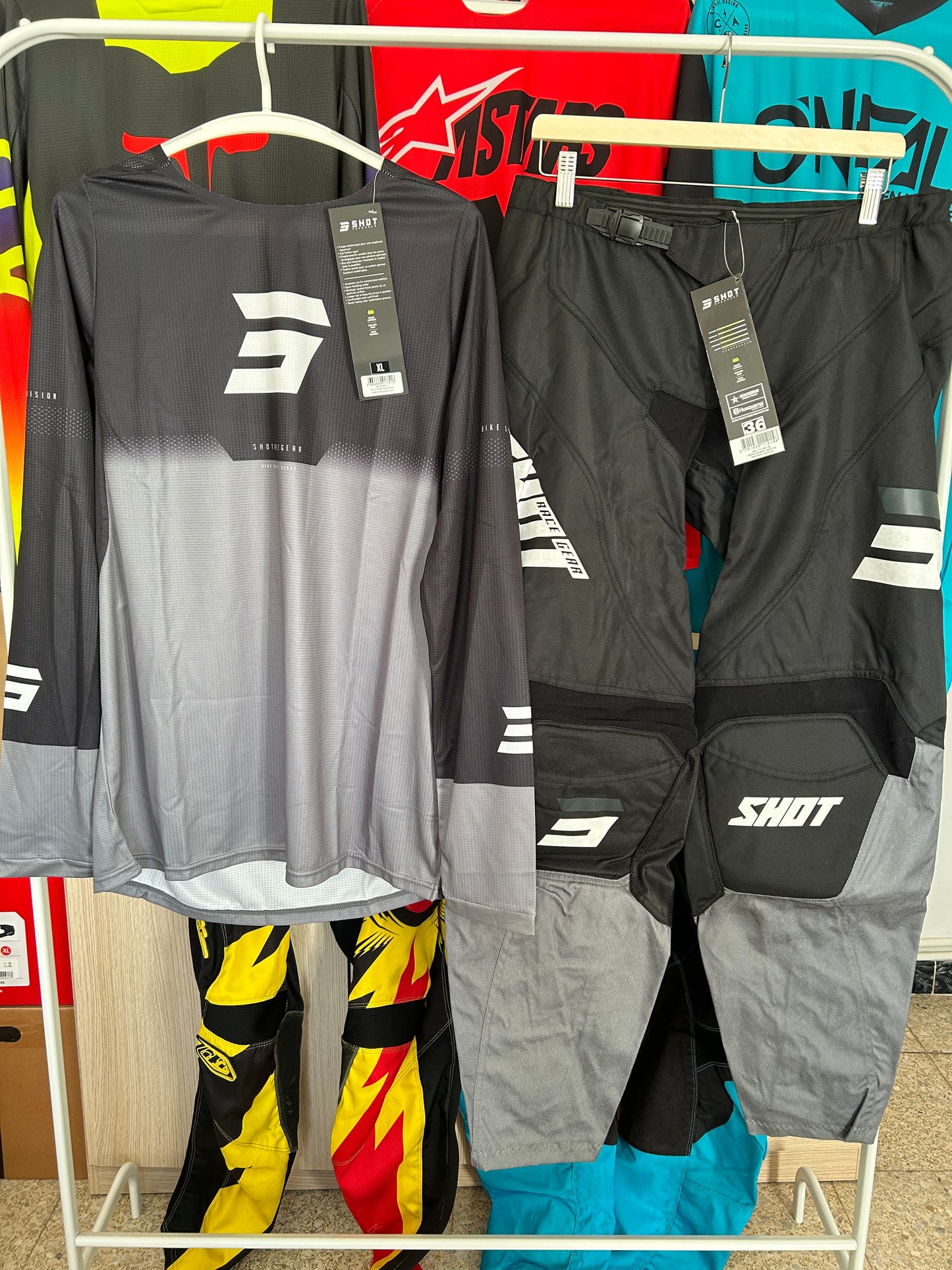 Traje motocross Shot