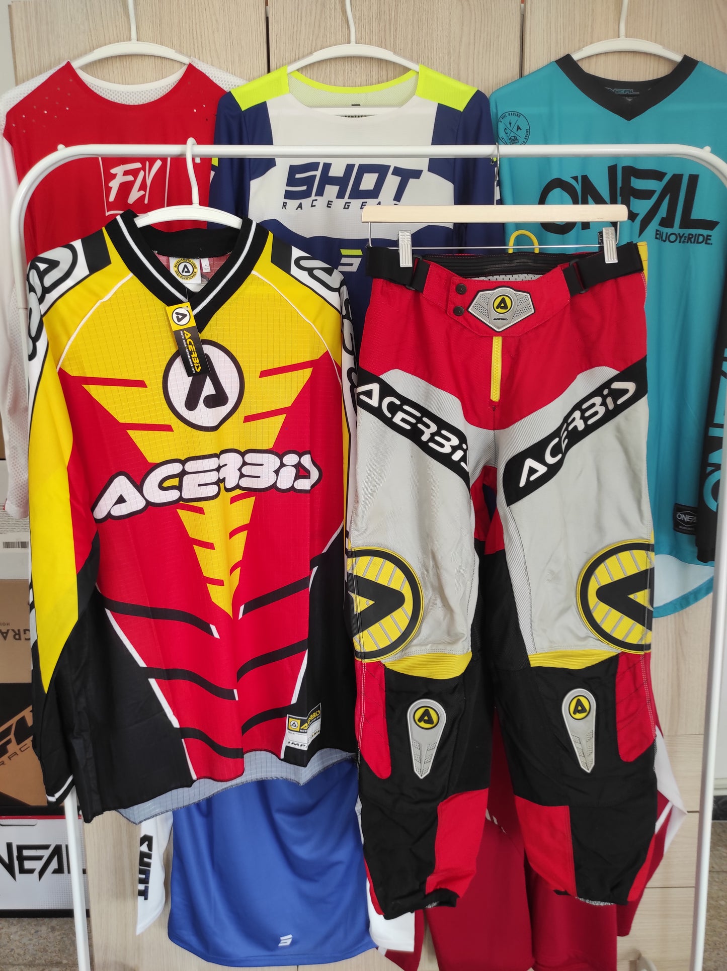 Equipación enduro Acerbis con chaqueta