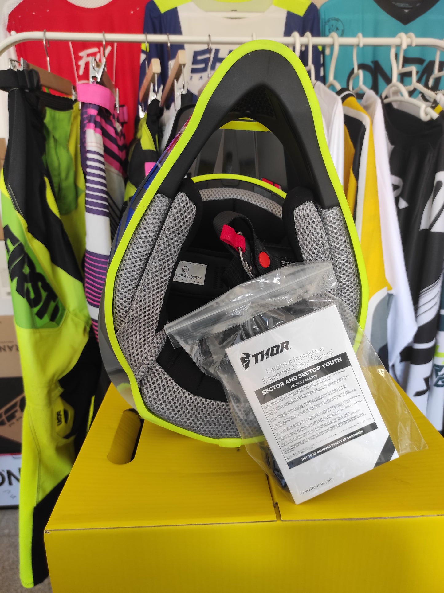 Casco Motocross THOR Sector Talla M