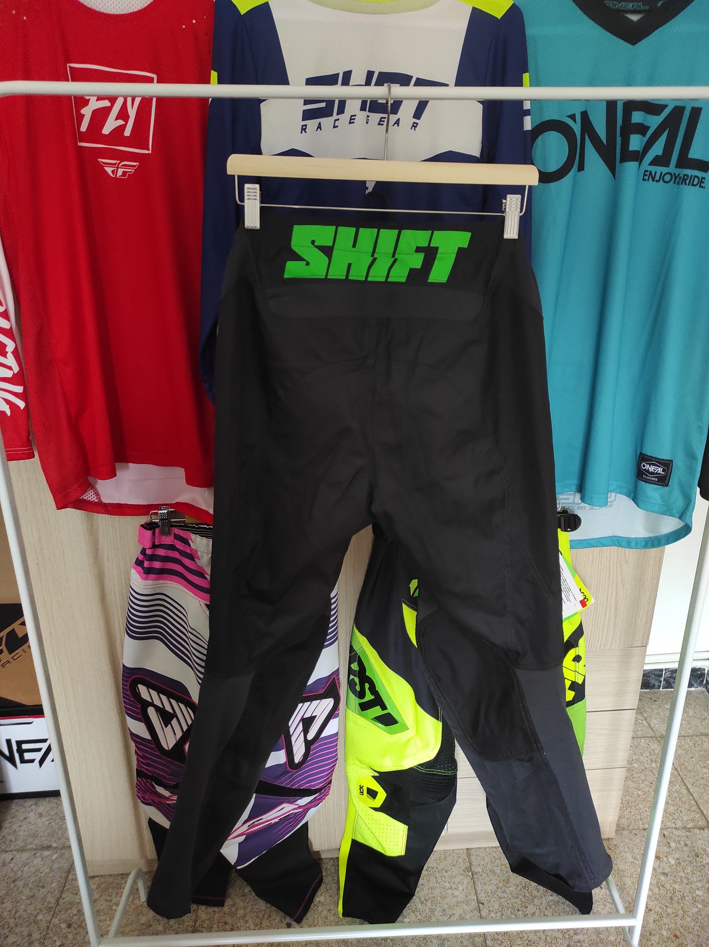 Pantalón motocross Shift negro y verde talla L