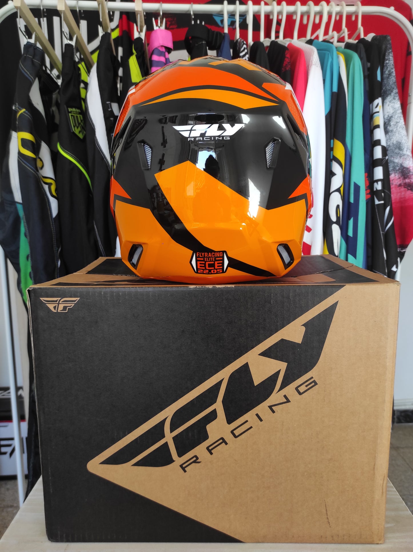 Casco Fly Elite Guild