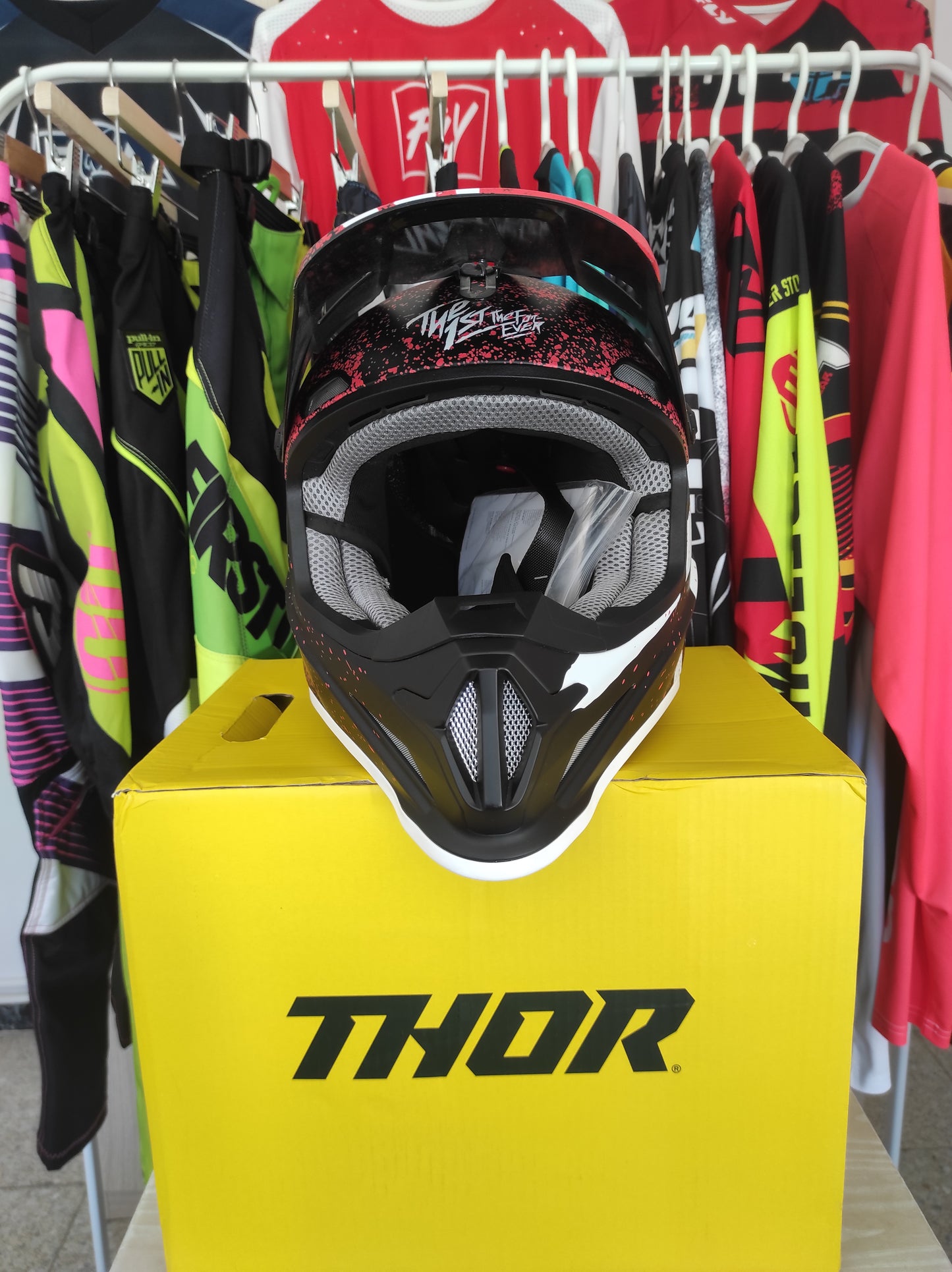 Casco Thor Sector Hype