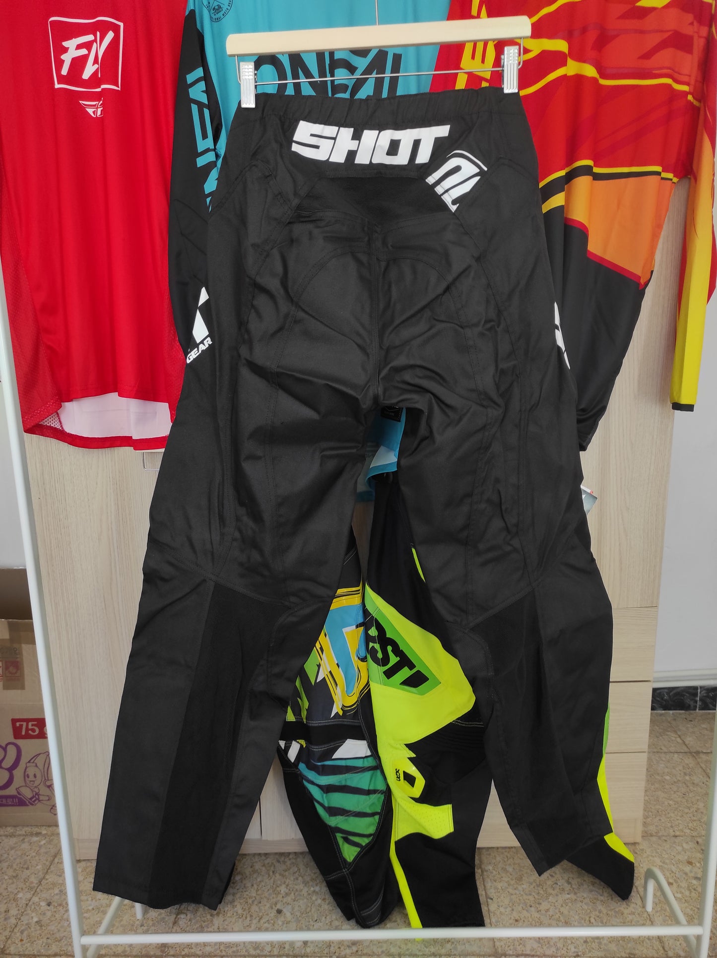 Pantalón motocross Shot negro (Varias tallas)