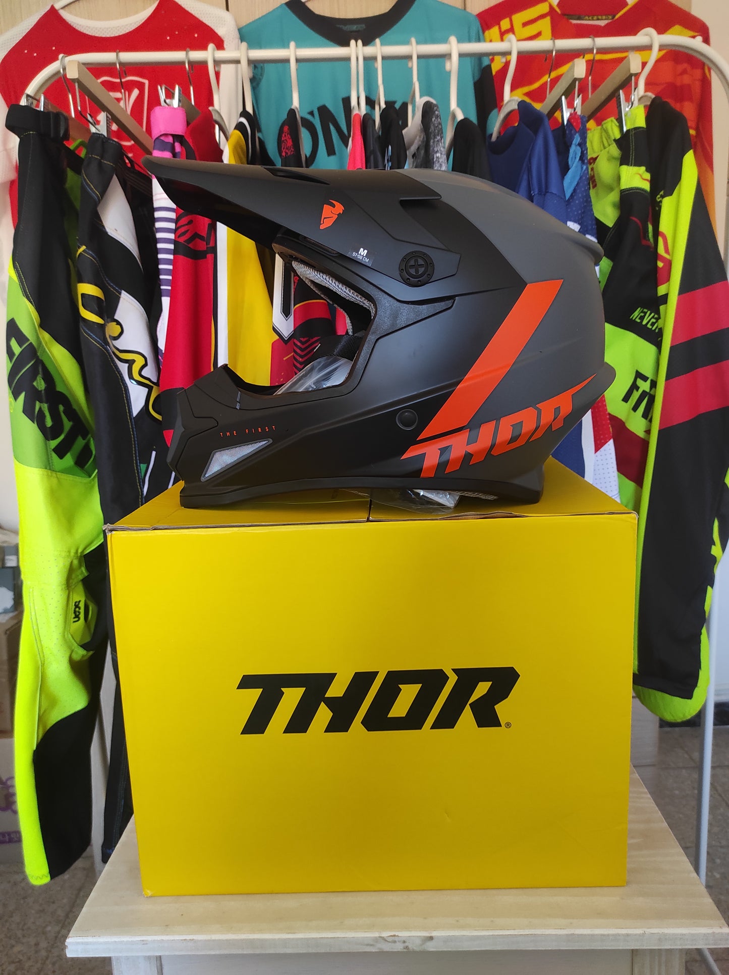 Casco Thor Sector Chev talla M