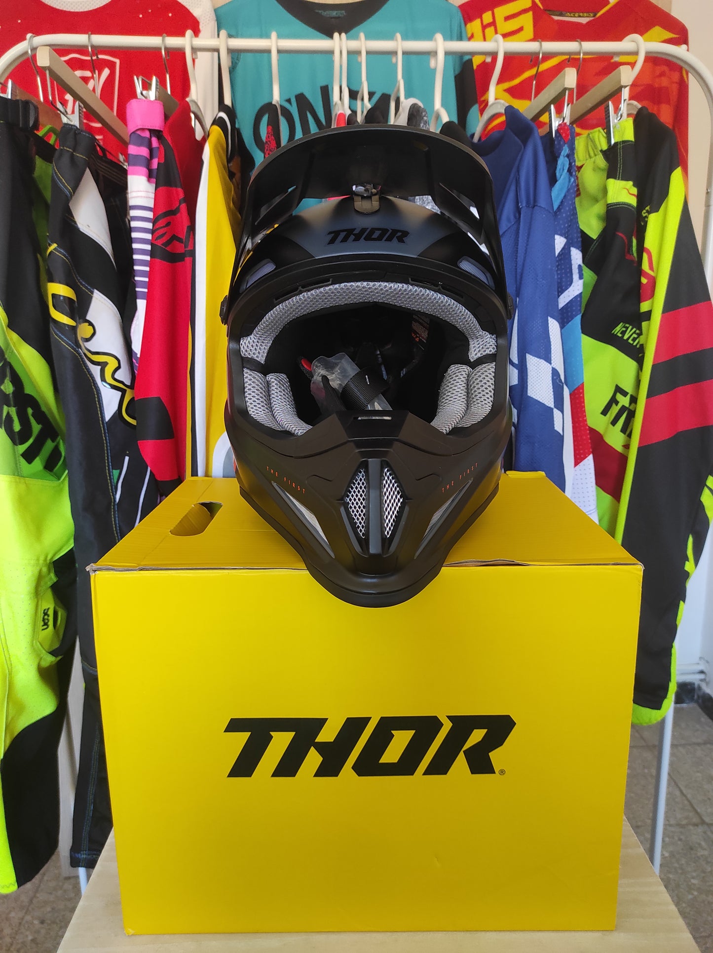 Casco Thor Sector Chev talla M