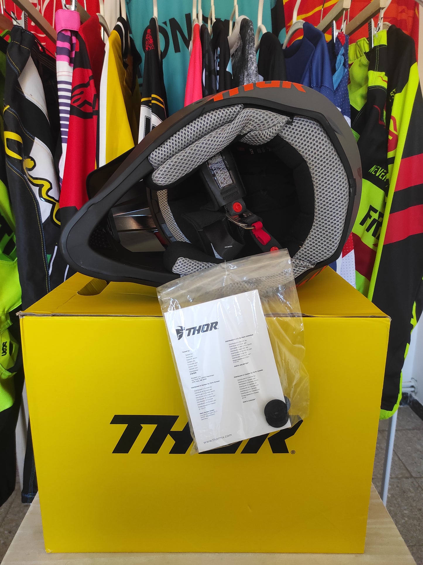 Casco Thor Sector Chev talla M