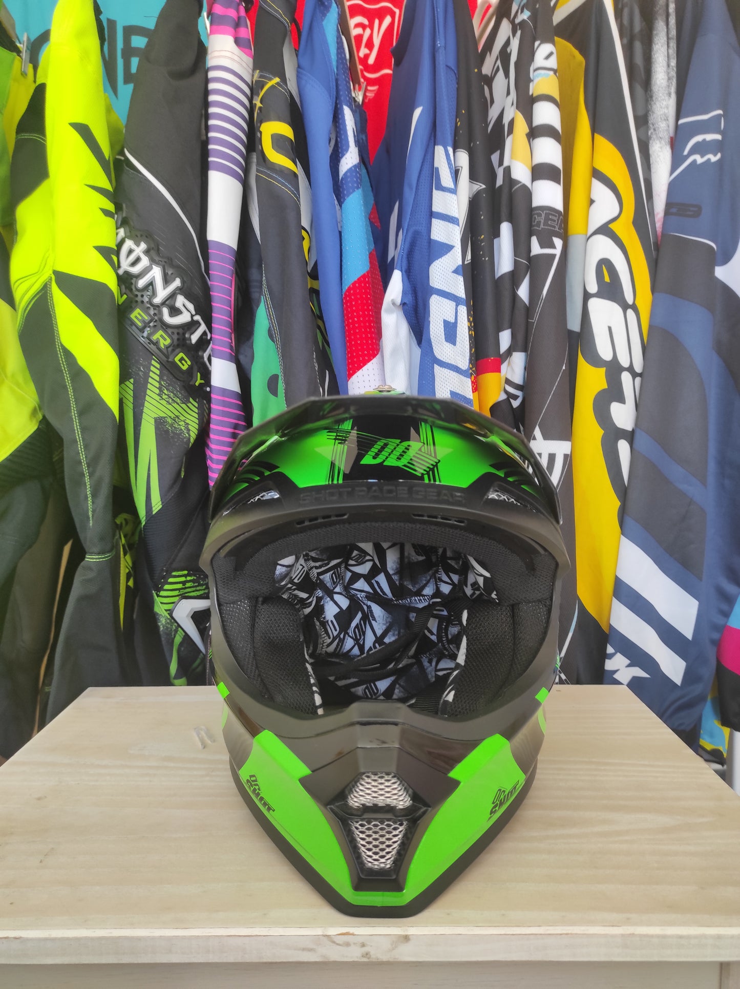 Casco motocross Shot XS