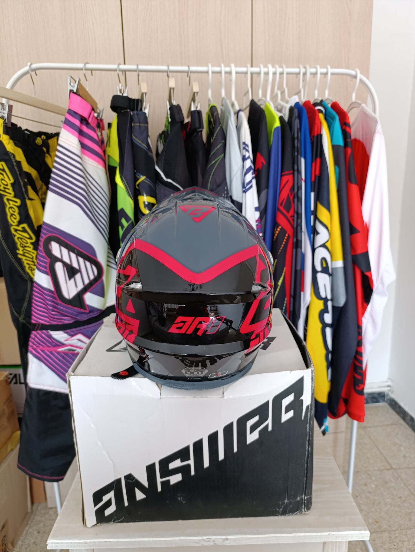 Casco Answer AR1 VOYD (NIÑO)