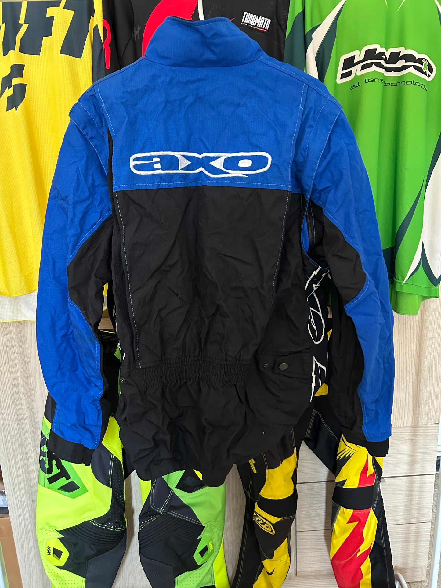 Chaqueta - Chaleco Axo