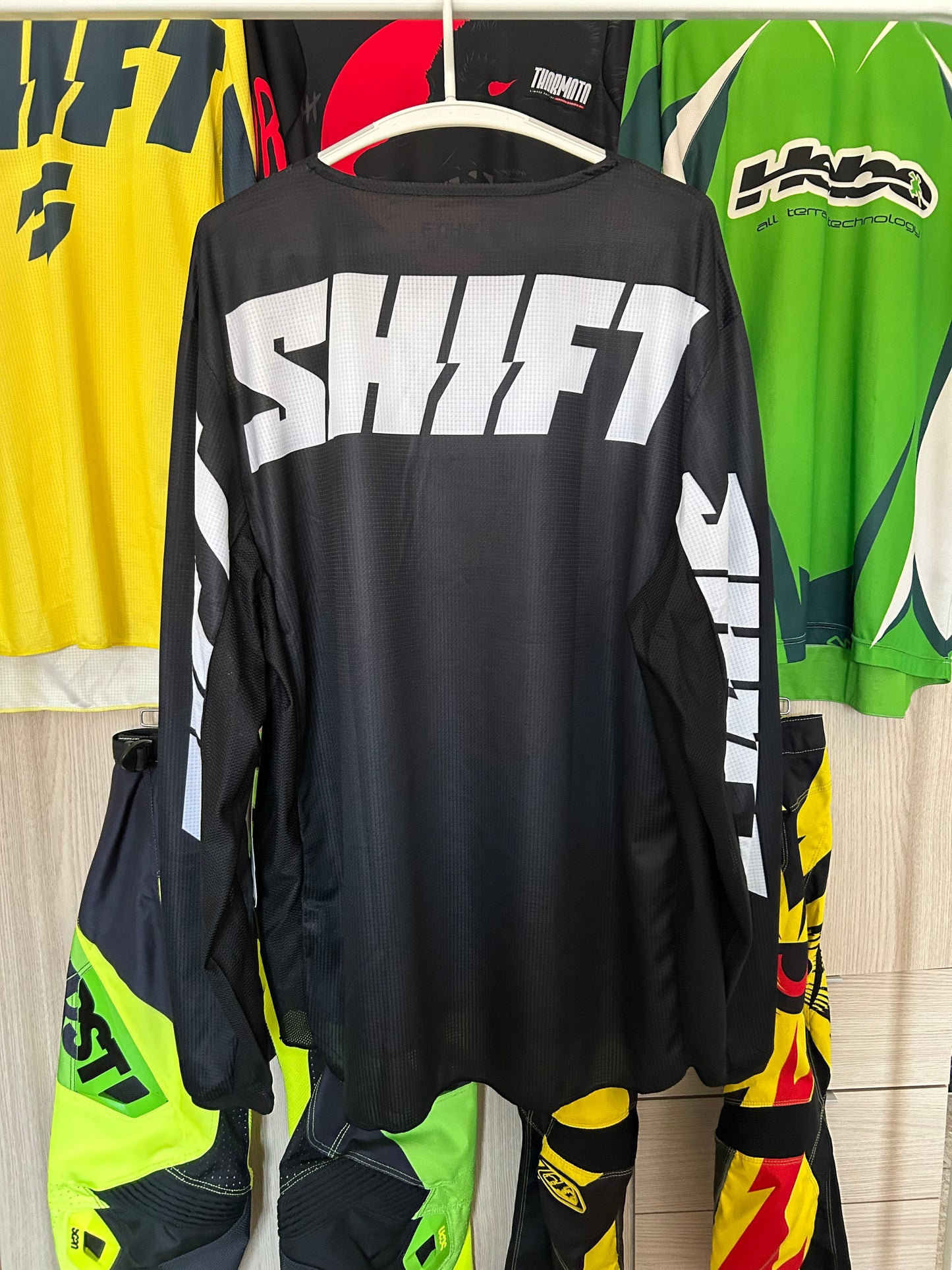 Camiseta Shift negra
