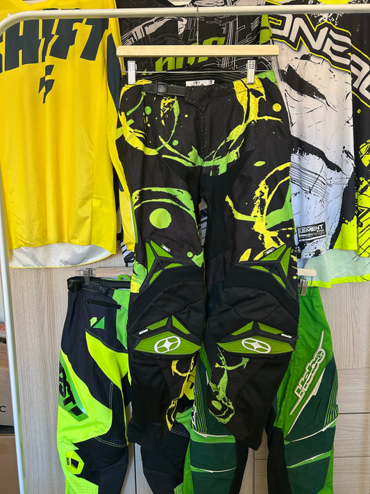 Pantalones No Fear 30 usa