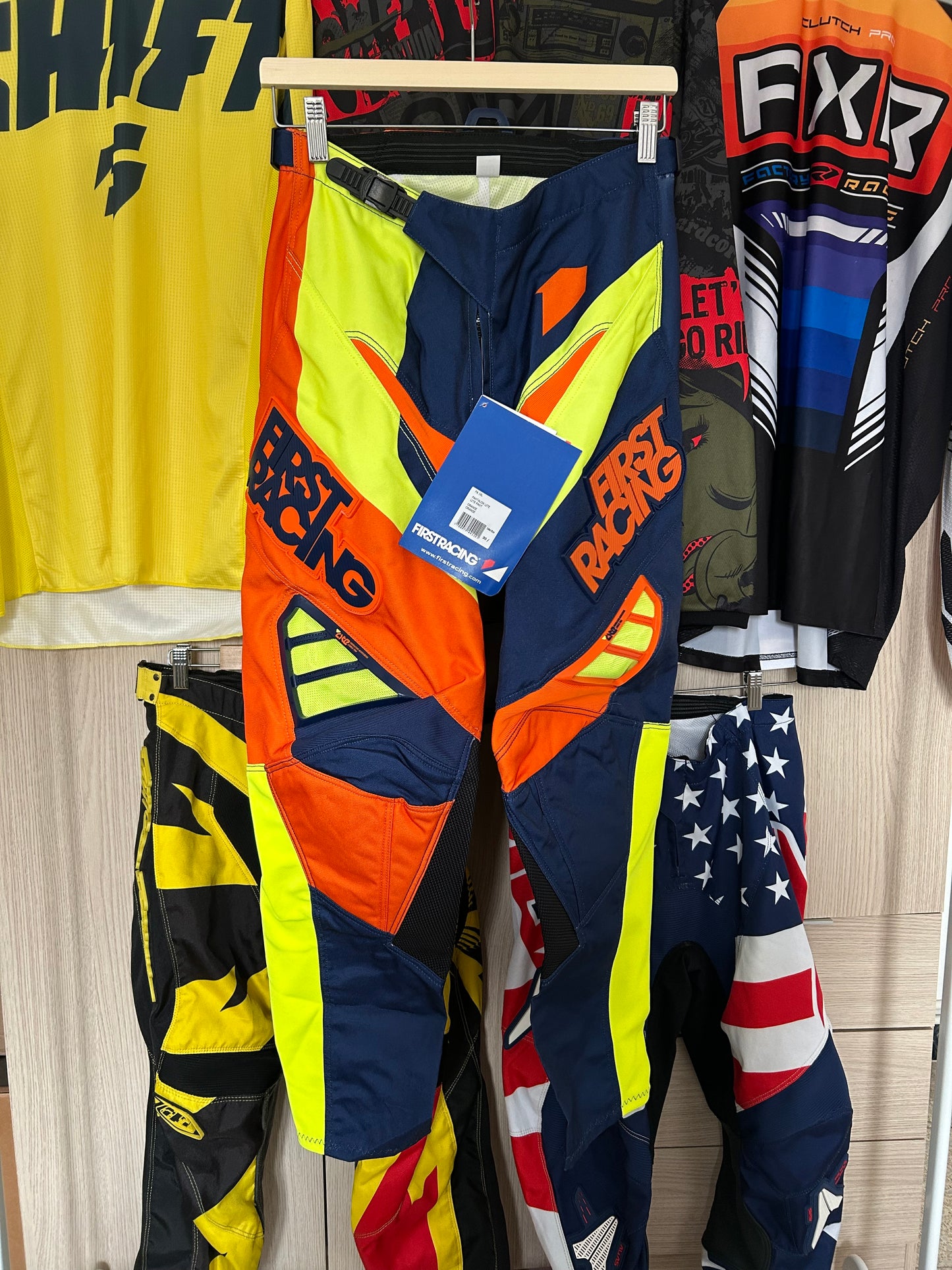 Pantalones First Racing