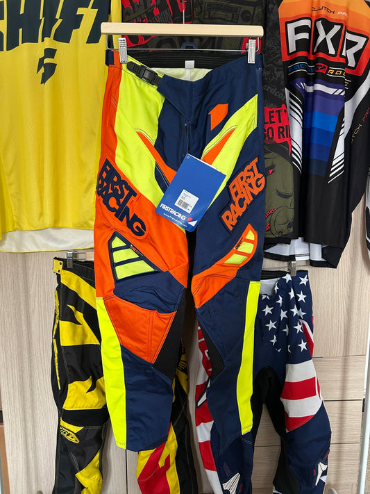 Pantalones First Racing
