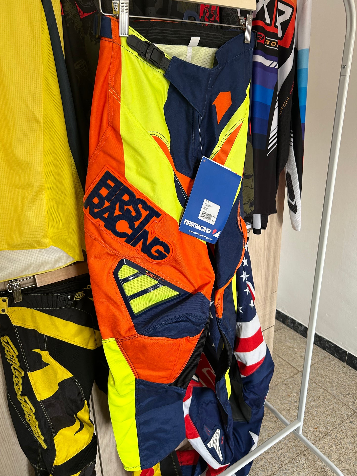 Pantalones First Racing