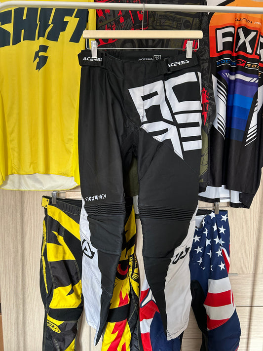 Pantalón Ácerbis M