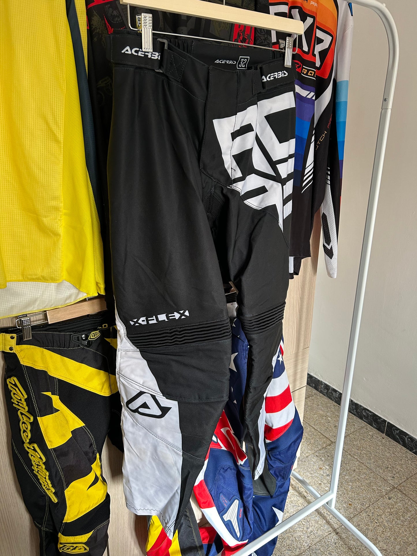 Pantalón Ácerbis M