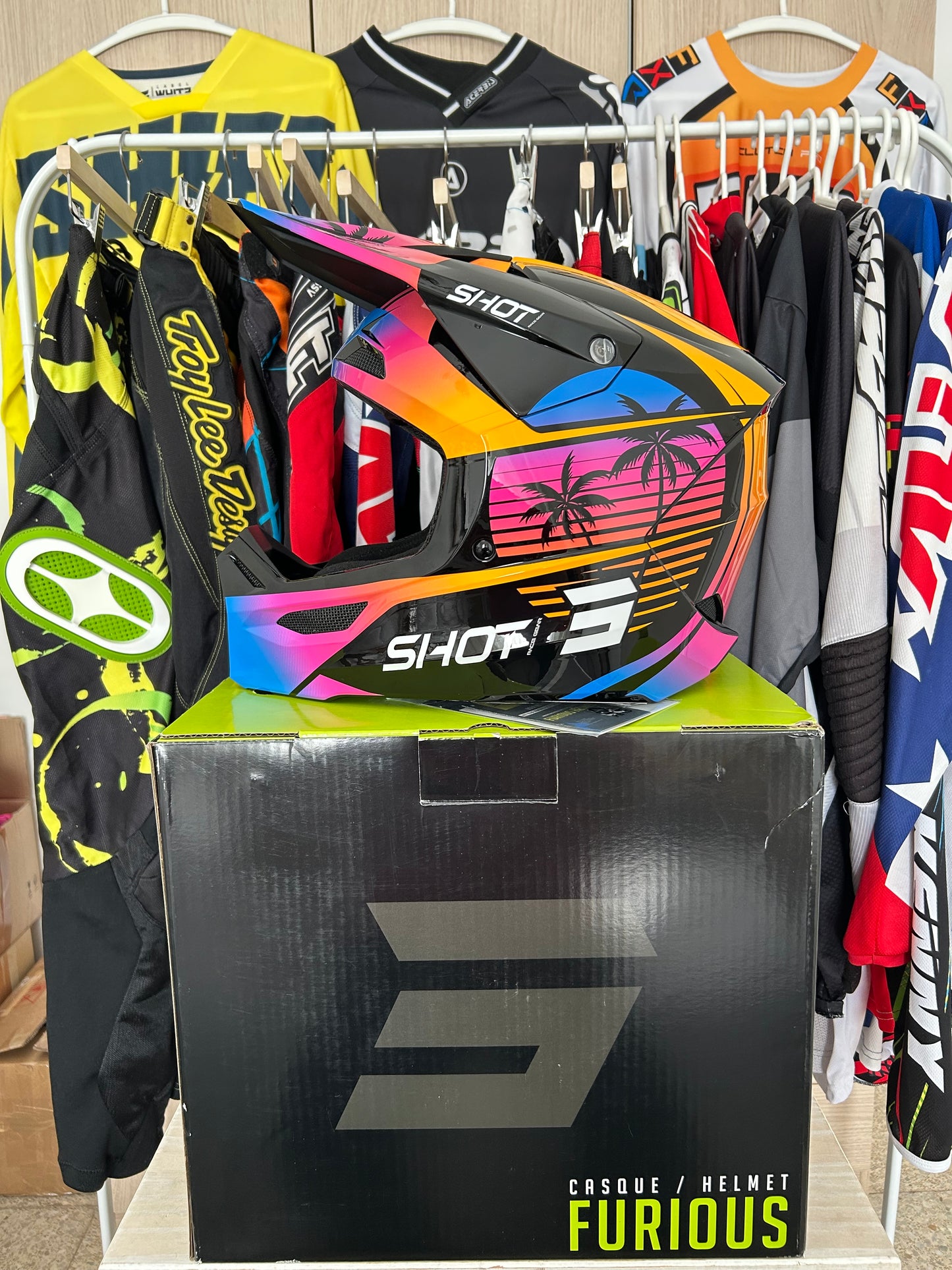 Casco motocross Shot L