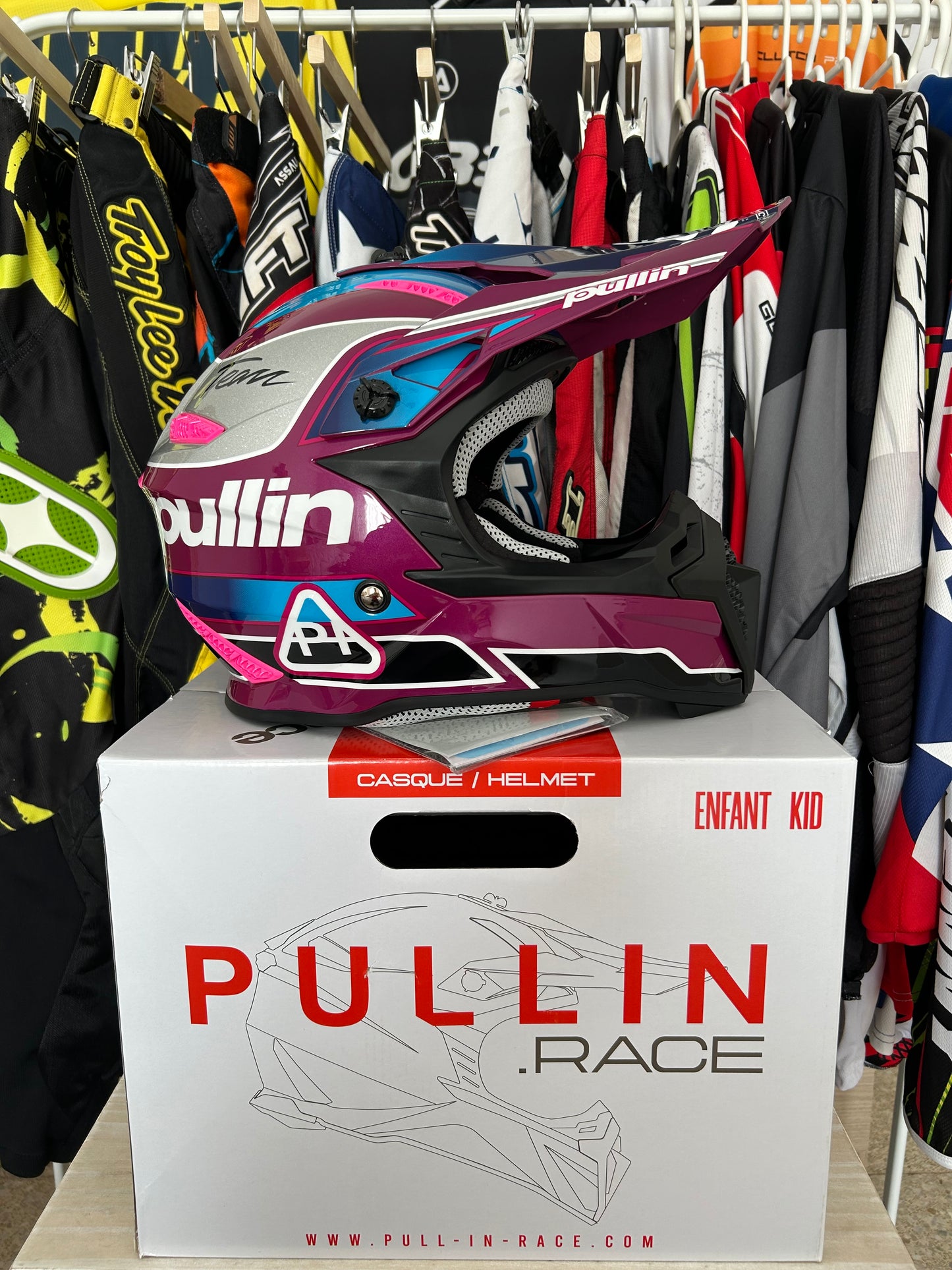 Casco Pull In Niño talla S