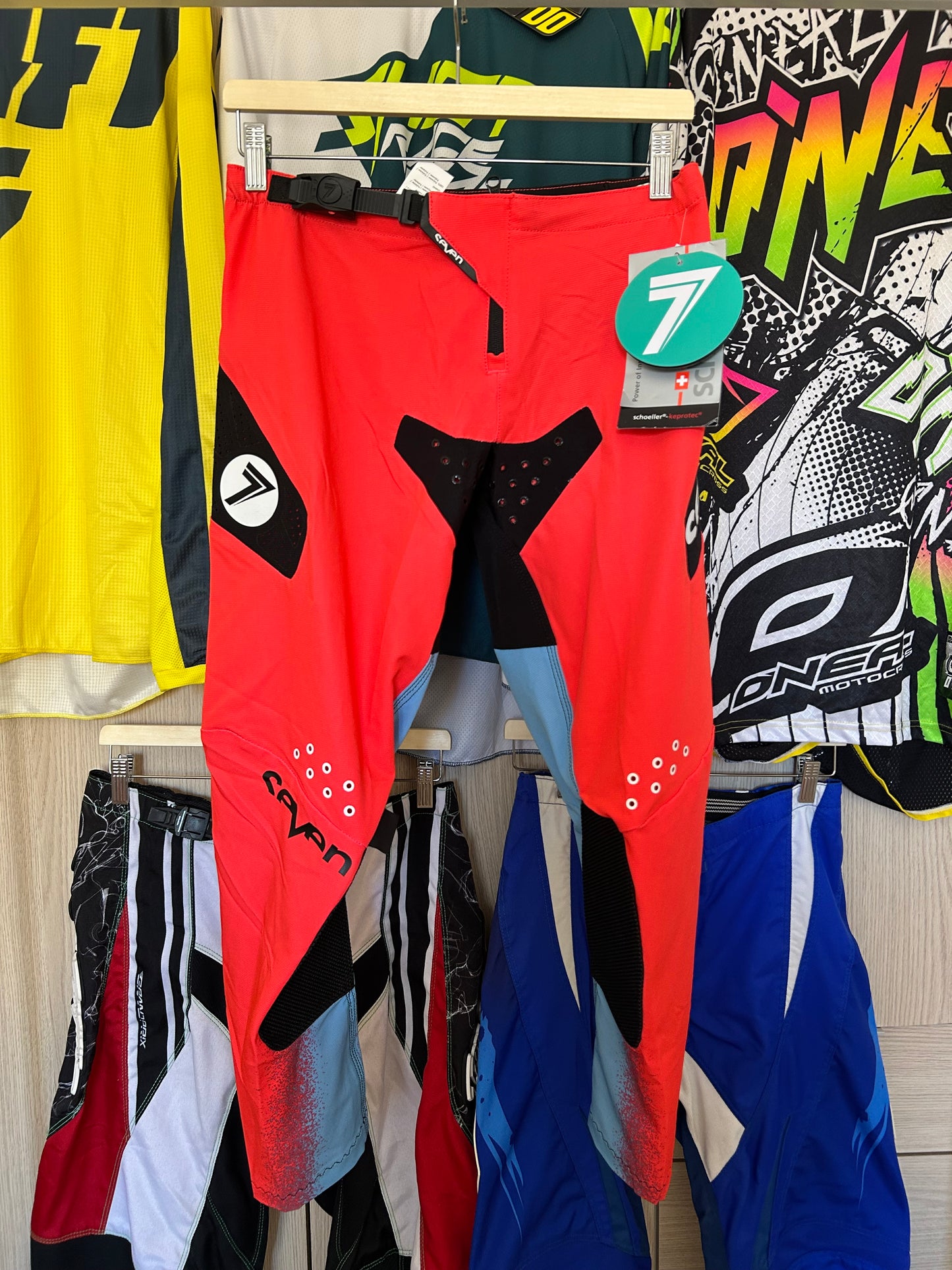 Pantalón Niño talla 28